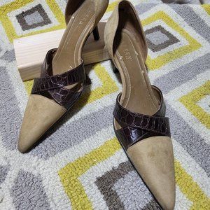 CLASSIC RALPH LAUREN 3" HEEL POINTY TOE PUMPS. SZ 10 B